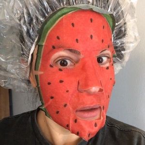 Meet your Posher, Elaine